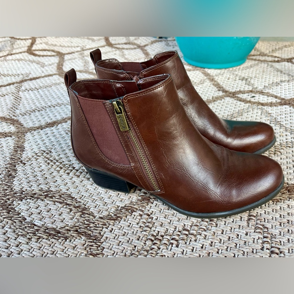 Unisa Brown Leather Ankle Boots Booties 9.5 m - Picture 6 of 8